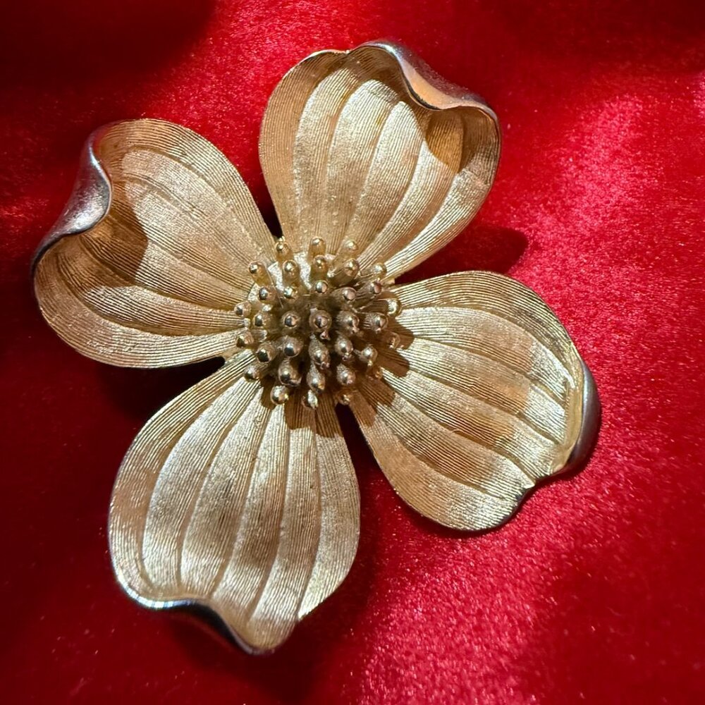 Vintage Trifari dogwood pin